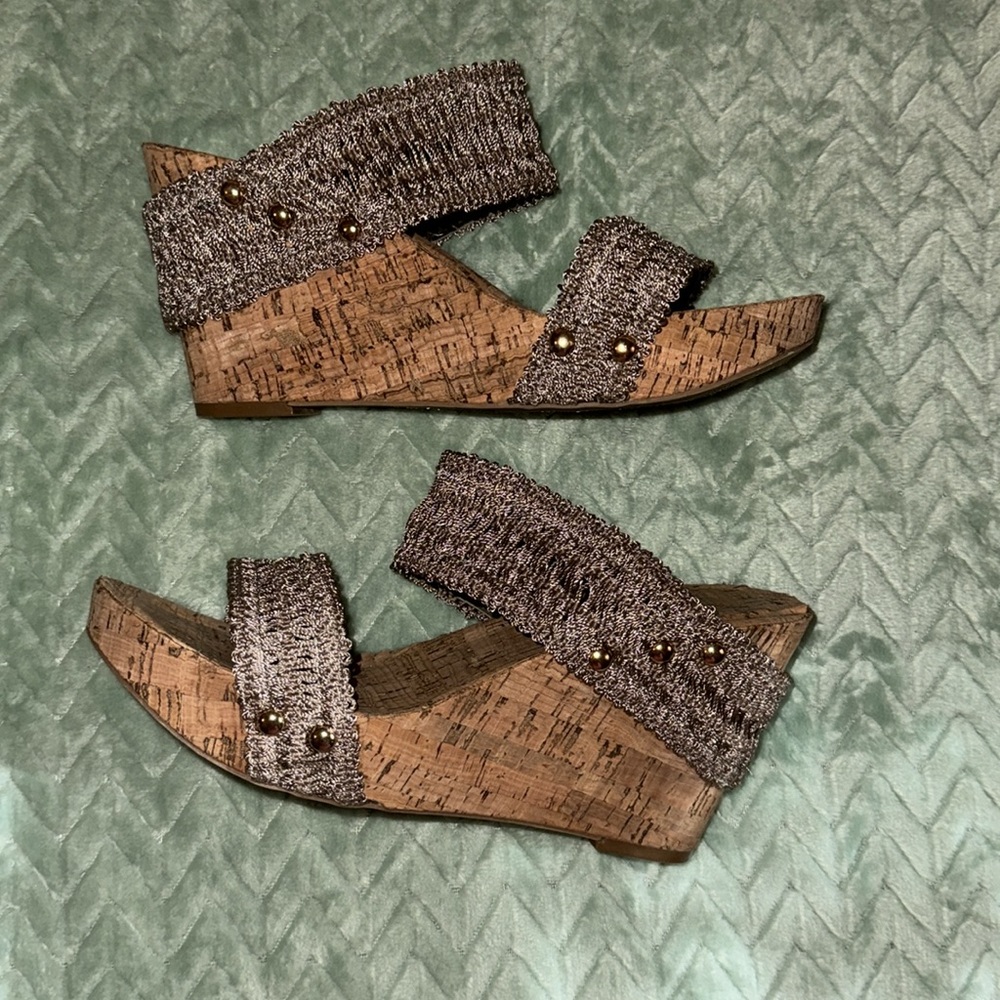 Est 1946 Wedges - Picture 3 of 5